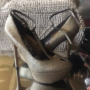 San Edelman gold t strap platforms